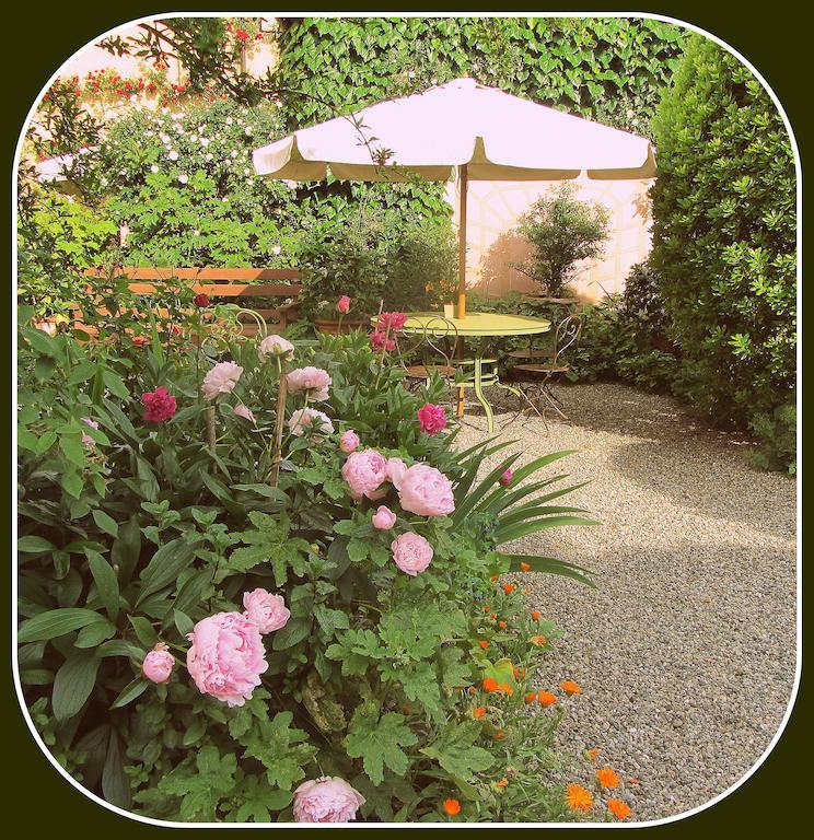 Castello Di Strambinello Bed & Breakfast Exterior foto