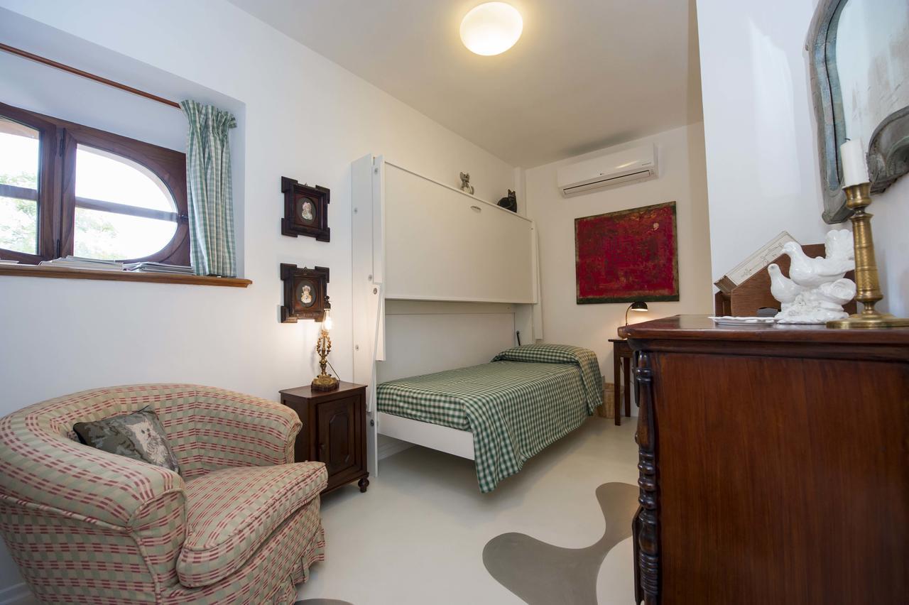 Castello Di Strambinello Bed & Breakfast Exterior foto